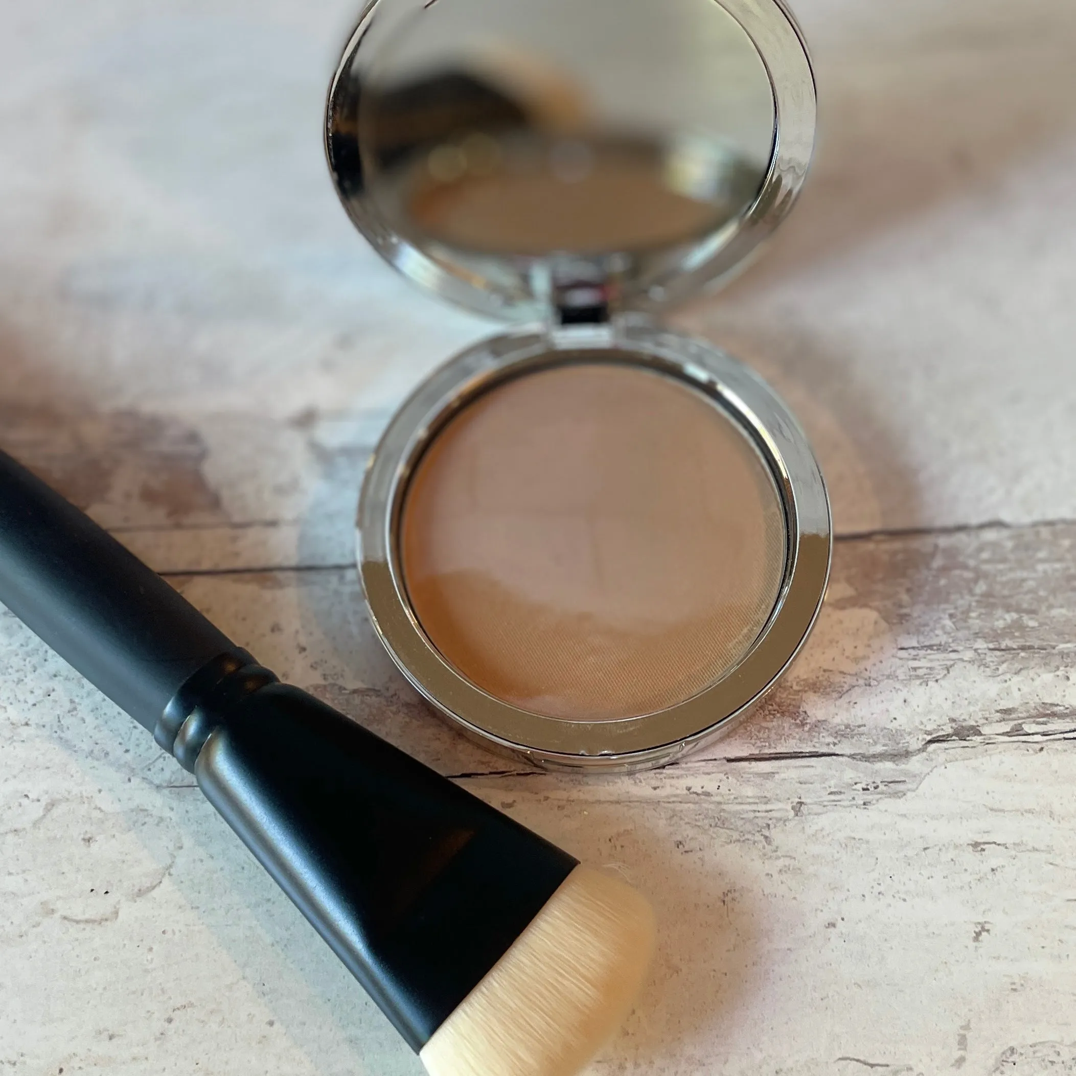 Tan Beige Perfectly Pressed Mineral Foundation